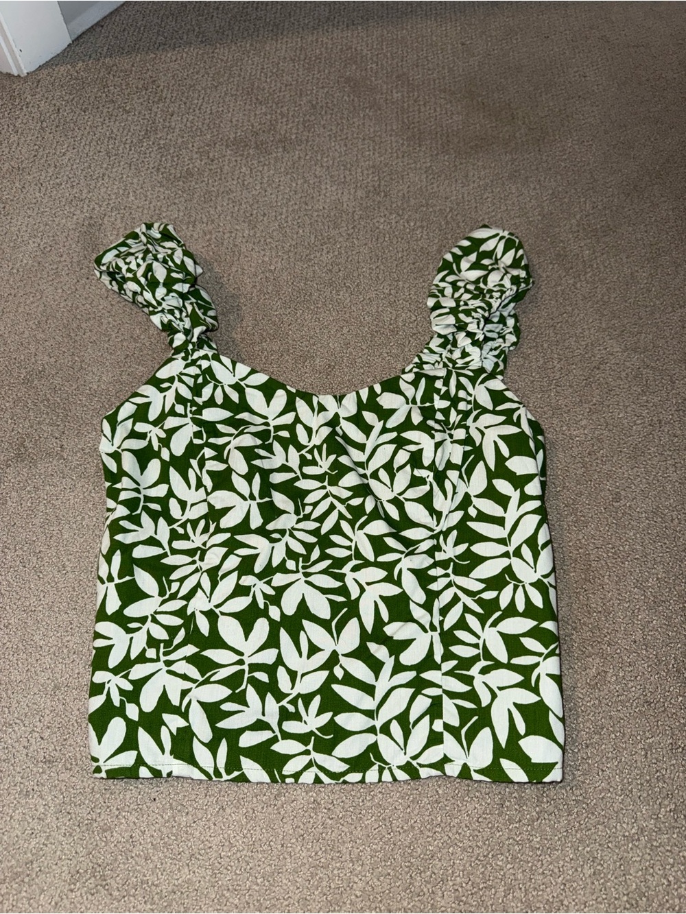 Abercrombie & Fitch Green and White Leaf-Print Tank